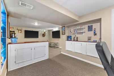 2104  Garland Ave, Waukesha, WI 53188 - Photo 25