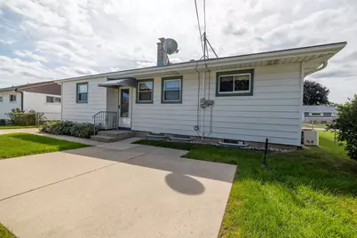 3828 E Van Eimeren Ave, Cudahy, WI 53110 - Photo 9