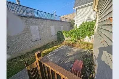 2032 W Michigan St, Milwaukee, WI 53233 - Photo 13