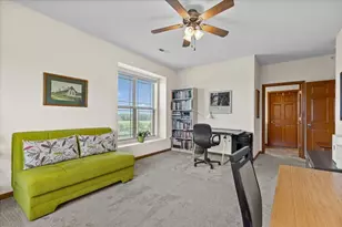 230 Hilldale Dr, Hartford, WI 53027 - Photo 21