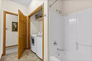 230 Hilldale Dr, Hartford, WI 53027 - Photo 25