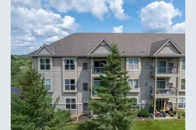230  Hilldale Dr #1311, Hartford, WI 53027 - Photo 3
