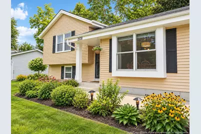 2530  University Dr, Waukesha, WI 53188 - Photo 3