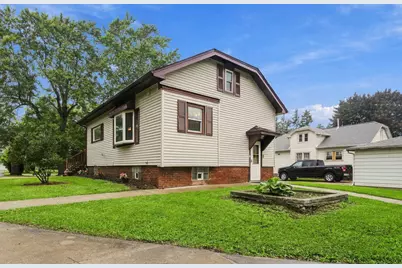 1407  Willow Rd, Racine, WI 53177 - Photo 27