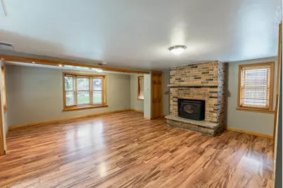 8413  Fox River Rd, Racine, WI 53185 - Photo 7