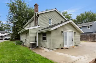 8413 Fox River Rd, Racine, WI 53185 - Photo 23