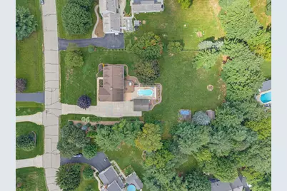 149  Hickory Dr, Delafield, WI 53018 - Photo 39