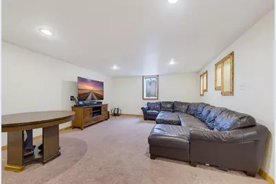 149  Hickory Dr, Delafield, WI 53018 - Photo 31