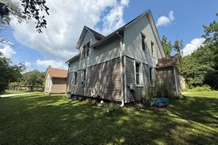 5036 S 92nd St, Greenfield, WI 53228 - Photo 5