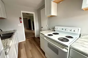 5036 S 92nd St, Greenfield, WI 53228 - Photo 23
