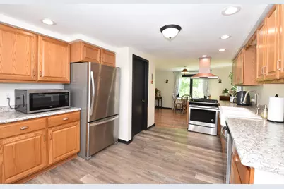 1919  Newman Rd, Racine, WI 53406 - Photo 3