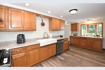 1919  Newman Rd, Racine, WI 53406 - Photo 11