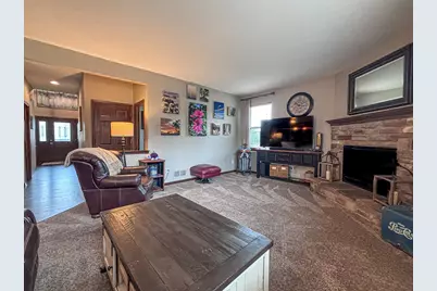 1631  Arthurs Pass, Oconomowoc, WI 53066 - Photo 13