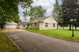 3260 S 124th St, West Allis, WI 53227 - Photo 1