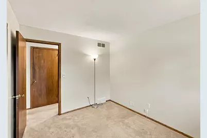 10931 W Kaul Ave, Milwaukee, WI 53225 - Photo 19