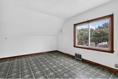 3760 N 25th St, Milwaukee, WI 53206 - Photo 11