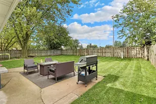6010 68th St, Kenosha, WI 53142 - Photo 25