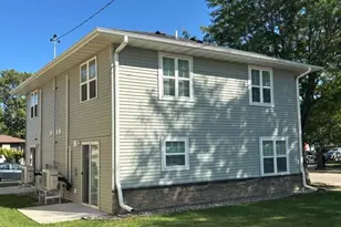 625 Wall St, La Crosse, WI 54603 - Photo 3
