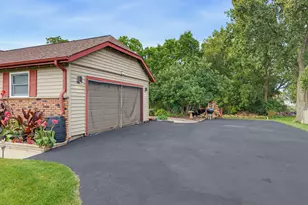5538 Sandy Ln, Racine, WI 53406 - Photo 31