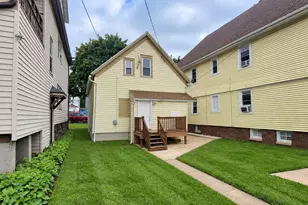 2563 S 8th St, Milwaukee, WI 53215 - Photo 21