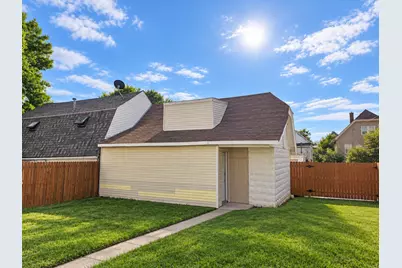 2563 S 8th St, Milwaukee, WI 53215 - Photo 39