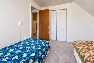 2563 S 8th St, Milwaukee, WI 53215 - Photo 7