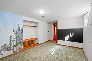 2854 N Murray Ave, Milwaukee, WI 53211 - Photo 31