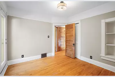 2854 N Murray Ave, Milwaukee, WI 53211 - Photo 27