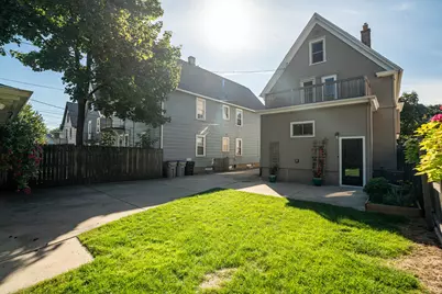 2854 N Murray Ave, Milwaukee, WI 53211 - Photo 37