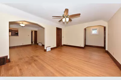 2625 N 69th St #2625A, Wauwatosa, WI 53213 - Photo 7