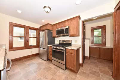 2625 N 69th St #2625A, Wauwatosa, WI 53213 - Photo 11