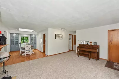 14707 W Gatewood Ct, New Berlin, WI 53151 - Photo 7