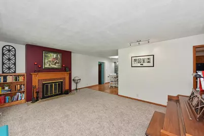 14707 W Gatewood Ct, New Berlin, WI 53151 - Photo 5