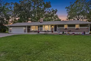 14707 W Gatewood Ct, New Berlin, WI 53151 - Photo 1