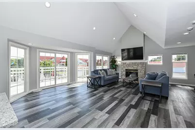 2226  Landings Ln, Delavan, WI 53115 - Photo 47