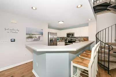 2226  Landings Ln, Delavan, WI 53115 - Photo 11