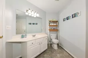 2226 Landings Ln, Delavan, WI 53115 - Photo 21
