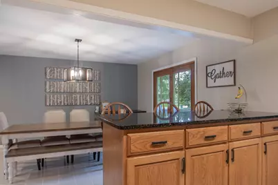 513  Mary Knoll Ln, Watertown, WI 53098 - Photo 9
