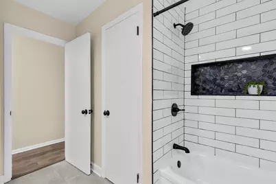 7118 W Medford Ave, Milwaukee, WI 53218 - Photo 15