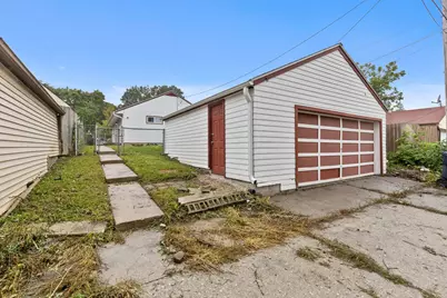 7118 W Medford Ave, Milwaukee, WI 53218 - Photo 25