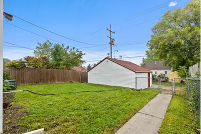 7118 W Medford Ave, Milwaukee, WI 53218 - Photo 23