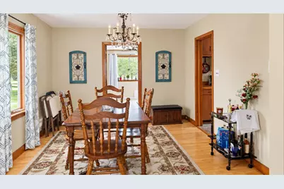 2624  Mitchell St, Racine, WI 53403 - Photo 7