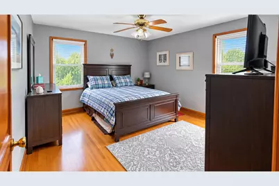 2624  Mitchell St, Racine, WI 53403 - Photo 11