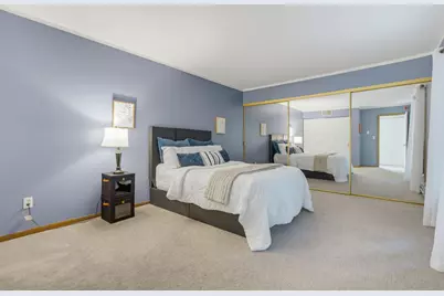 3942 N Oakland Ave #135, Shorewood, WI 53211 - Photo 9