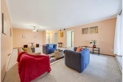 3942 N Oakland Ave #135, Shorewood, WI 53211 - Photo 5