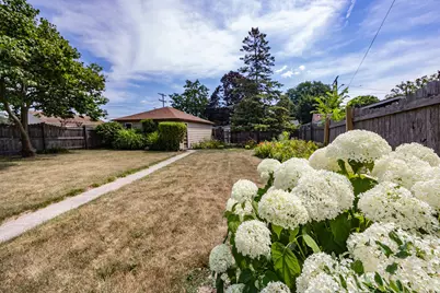 3940 N 80th St, Milwaukee, WI 53222 - Photo 25