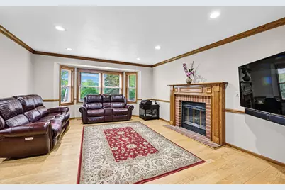 3665  Westwood Dr, Brookfield, WI 53005 - Photo 7