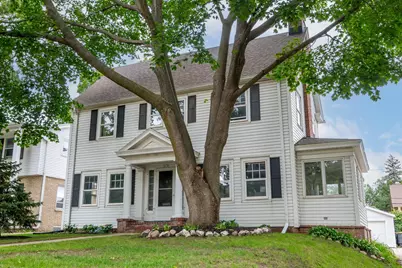 6836 W Wisconsin Ave, Wauwatosa, WI 53213 - Photo 1