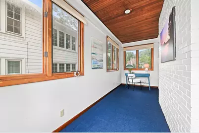 6836 W Wisconsin Ave, Wauwatosa, WI 53213 - Photo 11