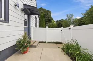 6501 W Arthur Ave, West Allis, WI 53219 - Photo 27